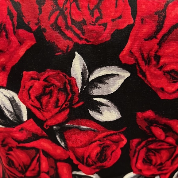 White House, Black Market floral satin cami top - Picture 3 of 3